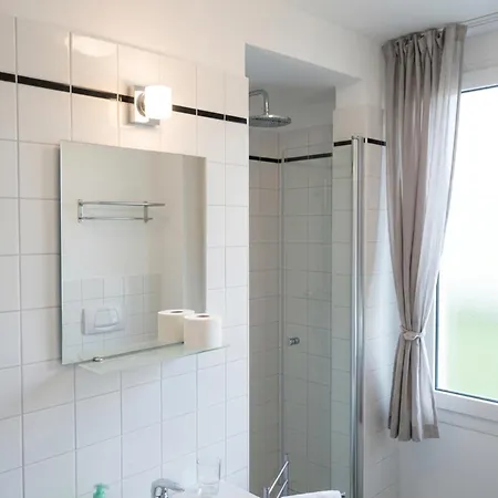 דירה Central Apartment מסטרה