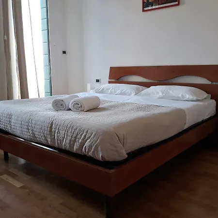 Central Apartment דירה מסטרה